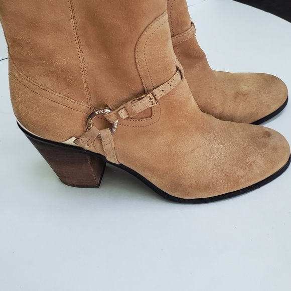 Vince Camuto "Gregger" Leather Bootie Size 9.5 - Picture 2 of 11